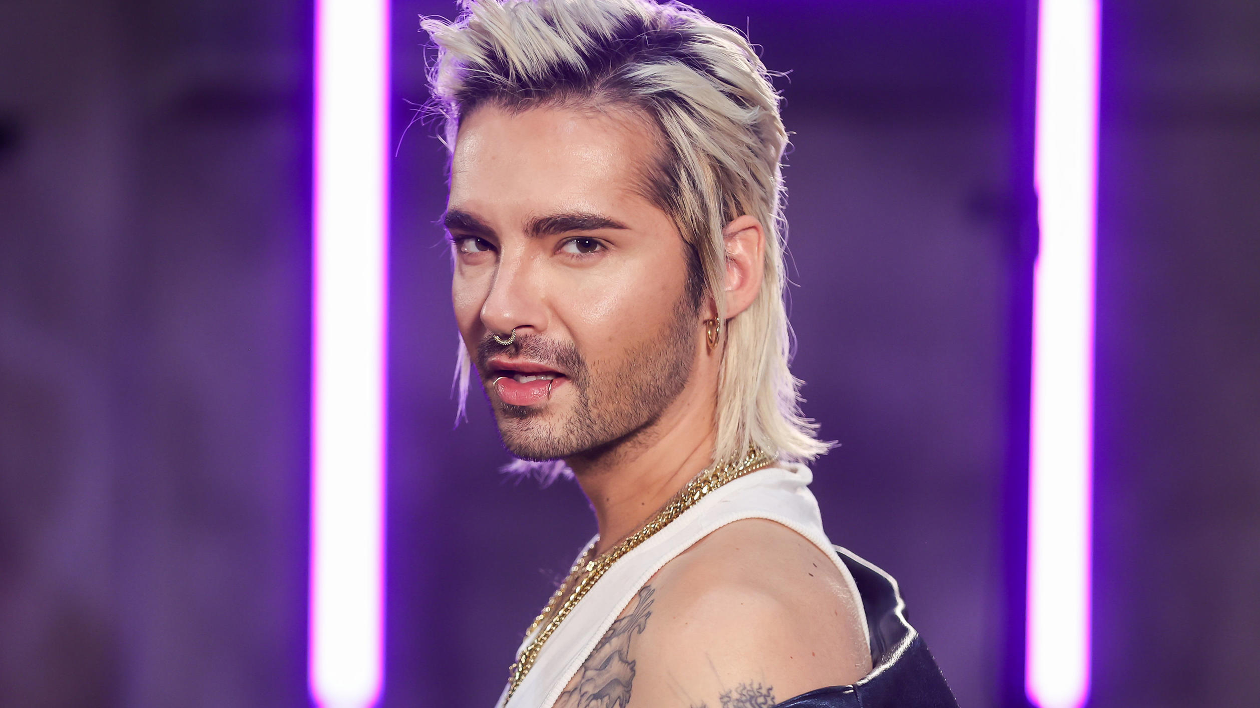 „Tokio Hotel“-Frontmann Bill Kaulitz: Seine Autobiografie sorgte für Kummer in der Familie „Tokio Hotel“-Frontmann Bill Kaulitz: Seine Autobiografie sorgte für Kummer in der Familie.