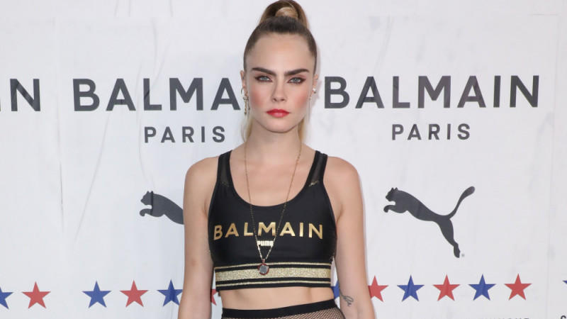 Cara Delevingne hielt Homosexualität für eine Krankheit Cara Delevingne hielt Homosexualität für eine Krankheit