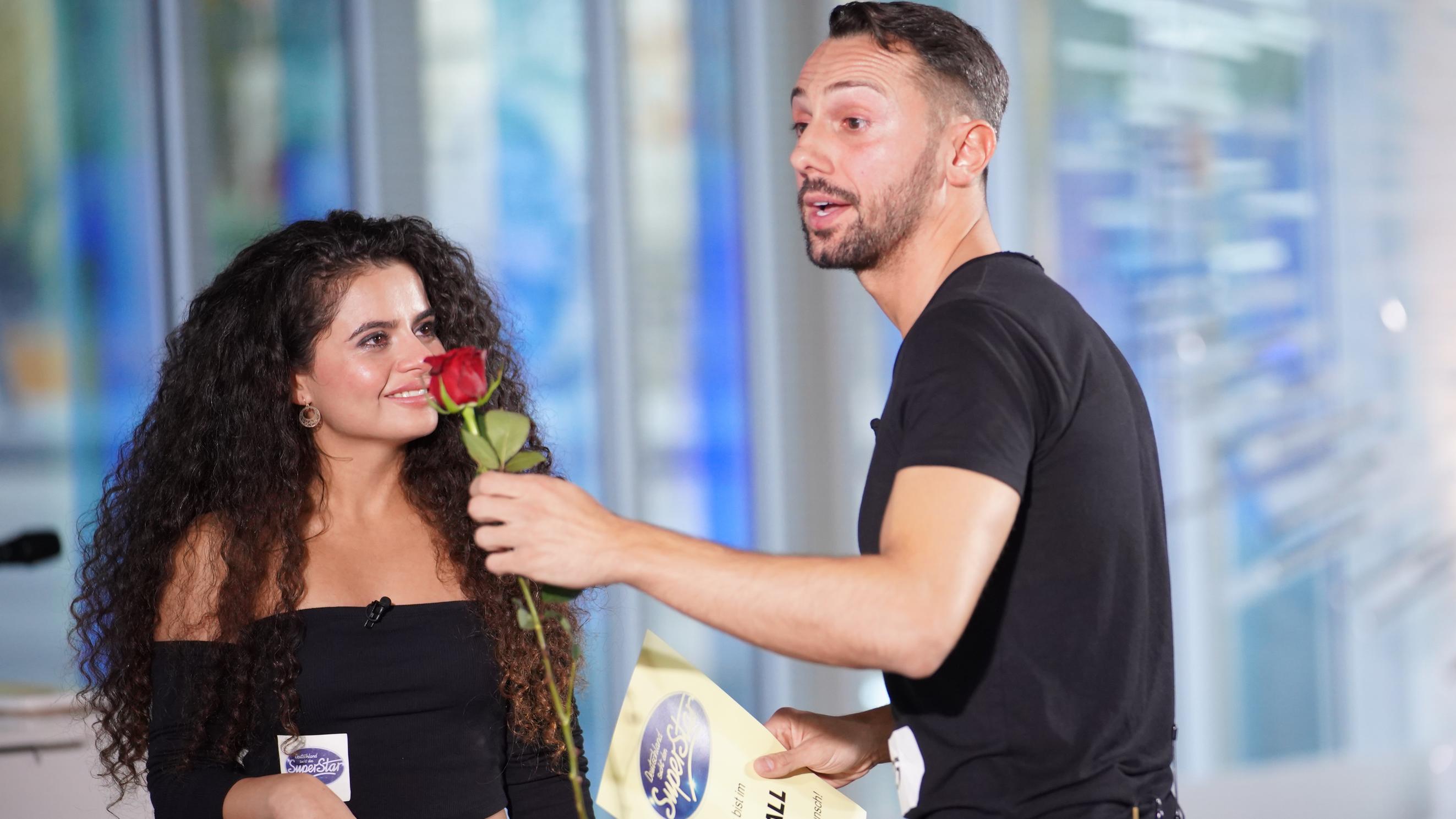 Nach DSDS-Antrag: Jorgo und Bana bekommen ein Baby Riesenfreude bei Georgios "Jorgo" Alatsas aus Ludwigshafen. Er ist im Recall und hat seiner Freundin Bana Hamawandi einen Heiratsantrag gemacht.