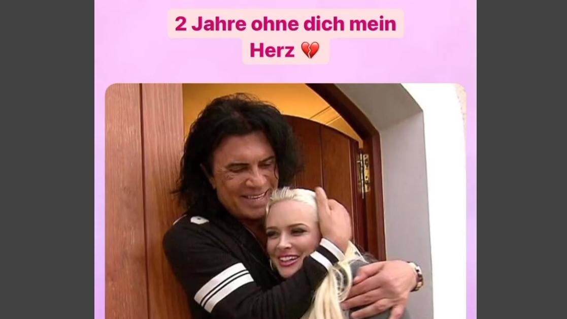 So liebevoll gedenkt Daniela Katzenberger ihrem verstorbenen Schwiegervater Costa Cordalis Costa Cordalis und Daniela Katzenberger auf einem Foto aus glücklichen Tagen.
