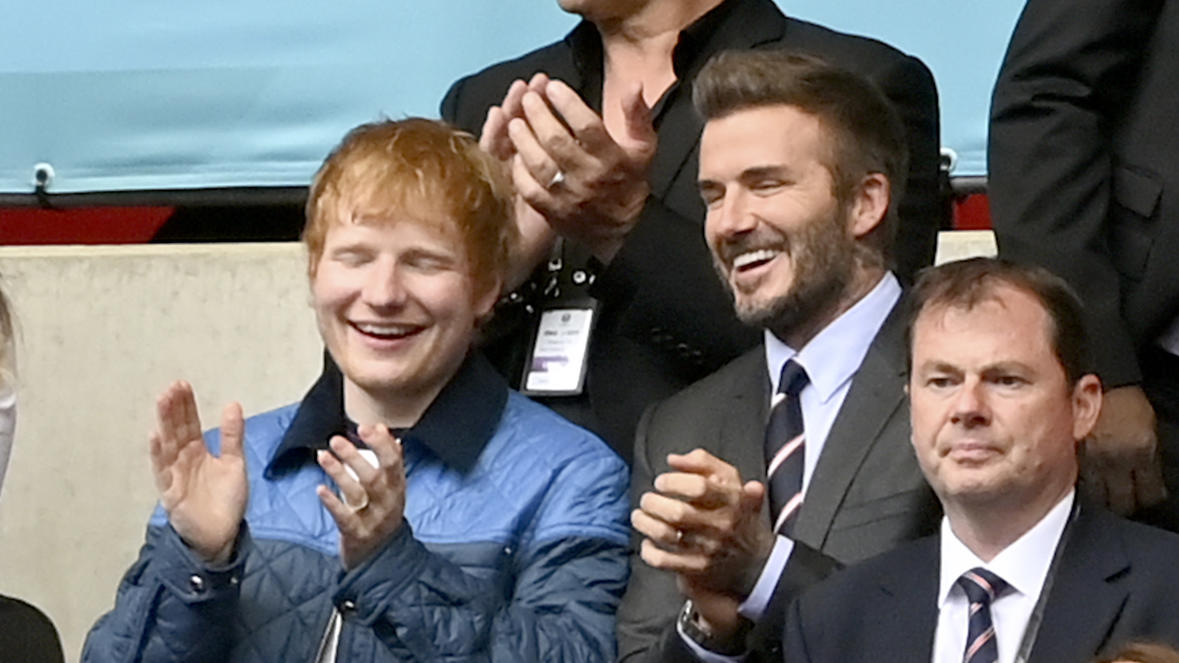 EM-Spiel England - Dänemark: David Beckham & Ed Sheeran waren die Stars des Abends Ed Sheeran, David Beckham und die Cambridge-Royals beim Achtelfinalspiel der EM 2020 - England gegen Deutschland.