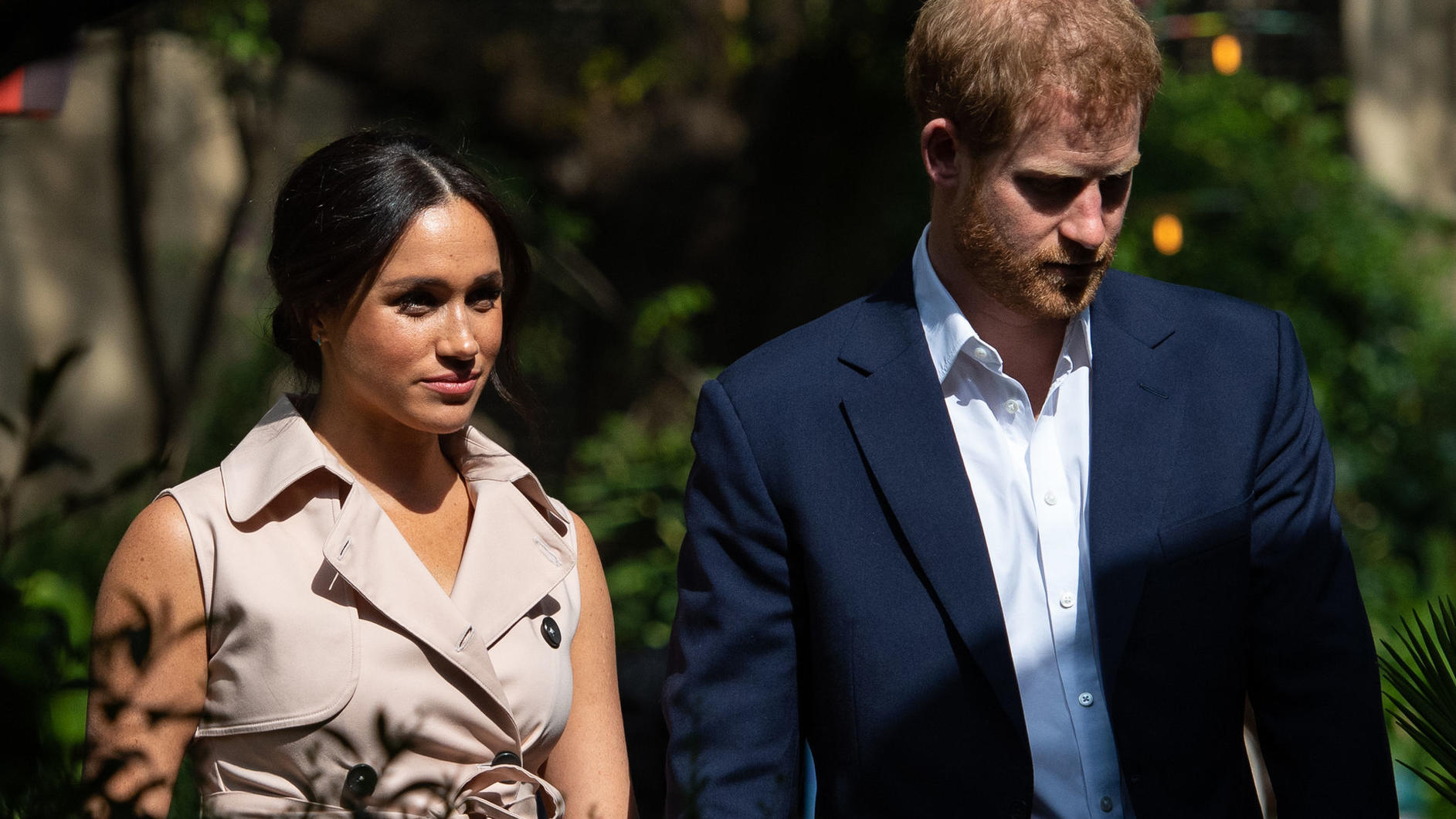 Herzogin Meghan & Prinz Harry machen sich Sorgen um die Welt: "Wir haben Angst" ARCHIV - 02.10.2019, Südafrika, Johannesburg: Prinz Harry, damals Herzog von Sussex und seine Frau Herzogin Meghan bei einem Empfang in der britischen Residenz während ihrer Afrikareise. Am 4. August wird Meghan 40 Jahre alt. Foto: Dominic Lipinski/P