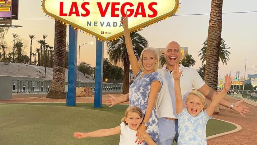 Oksana Kolenitchenko: Umzug in ein neues Leben Oksana Kolenitchenko mit ihrer Familie in Las Vegas.