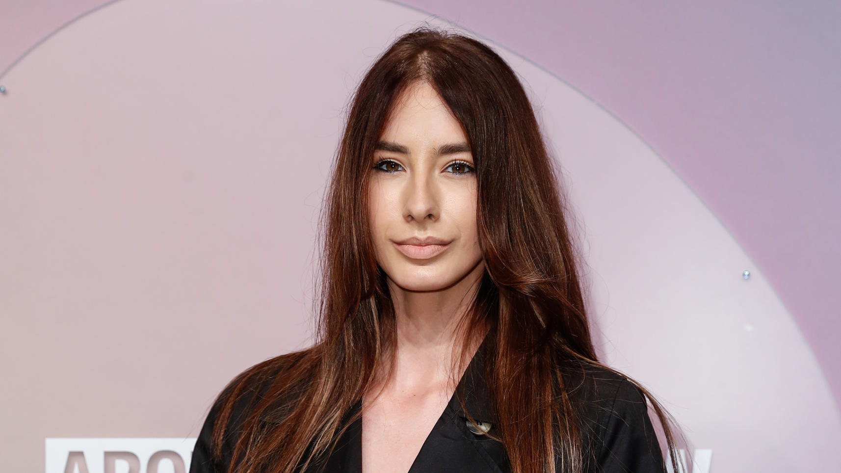 Brenda Patea neu verliebt? Ex-Freundin von Alexander Zverev äußert sich zu Liebesleben Brenda Patea bei der About You Fashion Show in Berlin