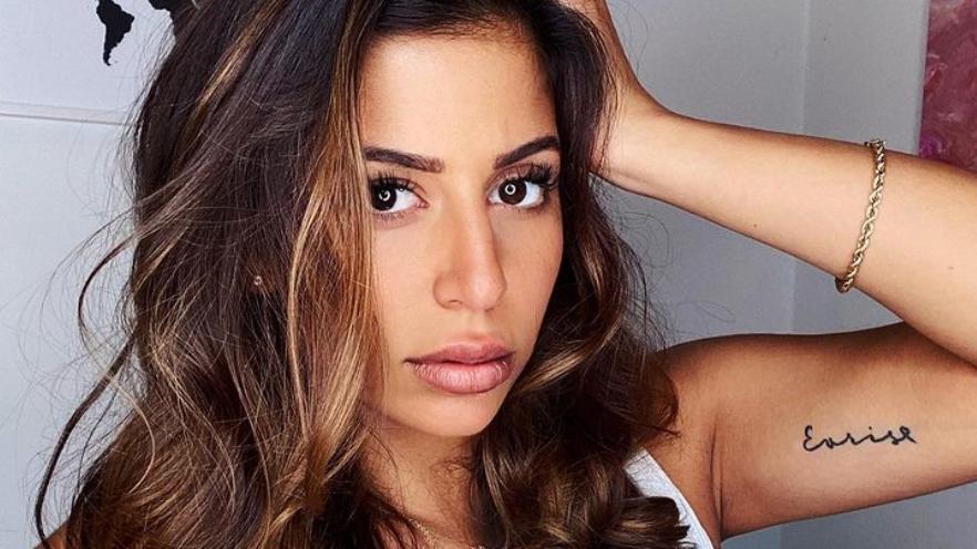 Kritik an Fotos auf der Pferderennbahn? Eva Benetatou feuert gegen Fans zurück Eva Benetatou lässt sich den Netz-Hate nicht gefallen.