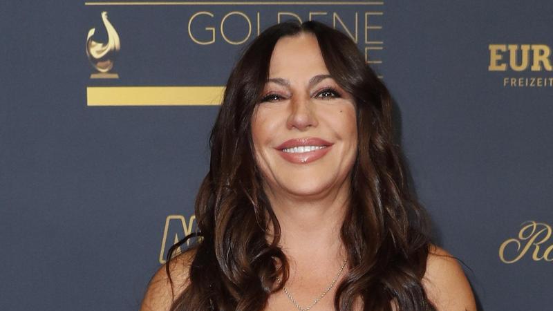 Simone Thomalla: Ist dieser Kommentar an Ex-Freund Silvio Heinevetter gerichtet? Medienpreis Goldene Henne 2021 - Simone Thomalla