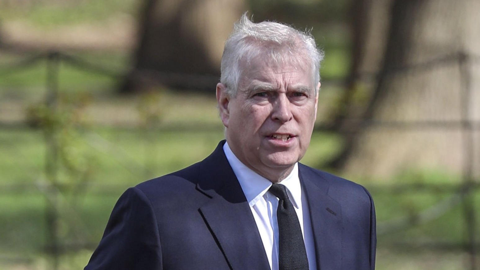 Aufatmen: Polizeibehörde ergreift "keine weiteren Maßnahmen" gegen Prinz Andrew ARCHIV - 11.04.2021, Großbritannien, Windsor: Prinz Andrew, Herzog von York und zweitältester Sohn von Königin Elizabeth II. und Prinz Philip, nimmt an einem Sonntagsgottesdienst in der All Saints Chapel in der Royal Lodge teil. (zu dpa "Anwälte von
