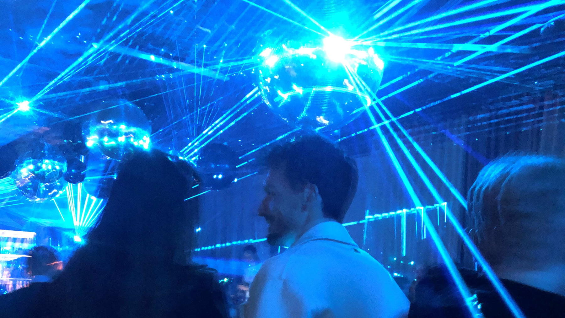 Mats Hummels flirtet auf Party in Kopenhagen mit hübscher Unbekannten Nächtlicher Kopenhagen-Ausflug für Mats Hummels