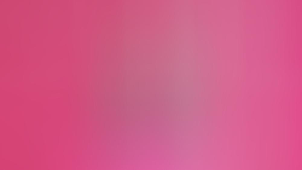Veronica Ferres' Tochter Lilly Krug wird auf dem roten Teppich zur Pink Lady von Cannes Lilly Krug absolviert ersten Solo-Auftritt auf einem roten Teppich