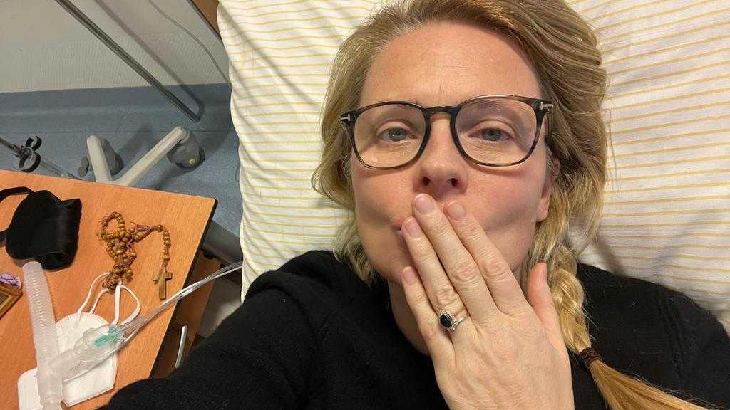 Patricia Kelly meldet sich aus dem Krankenhaus: „Ich bin drei Tage durch die Hölle gegangen" Patricia Kelly meldet sich aus dem Krankenhaus.