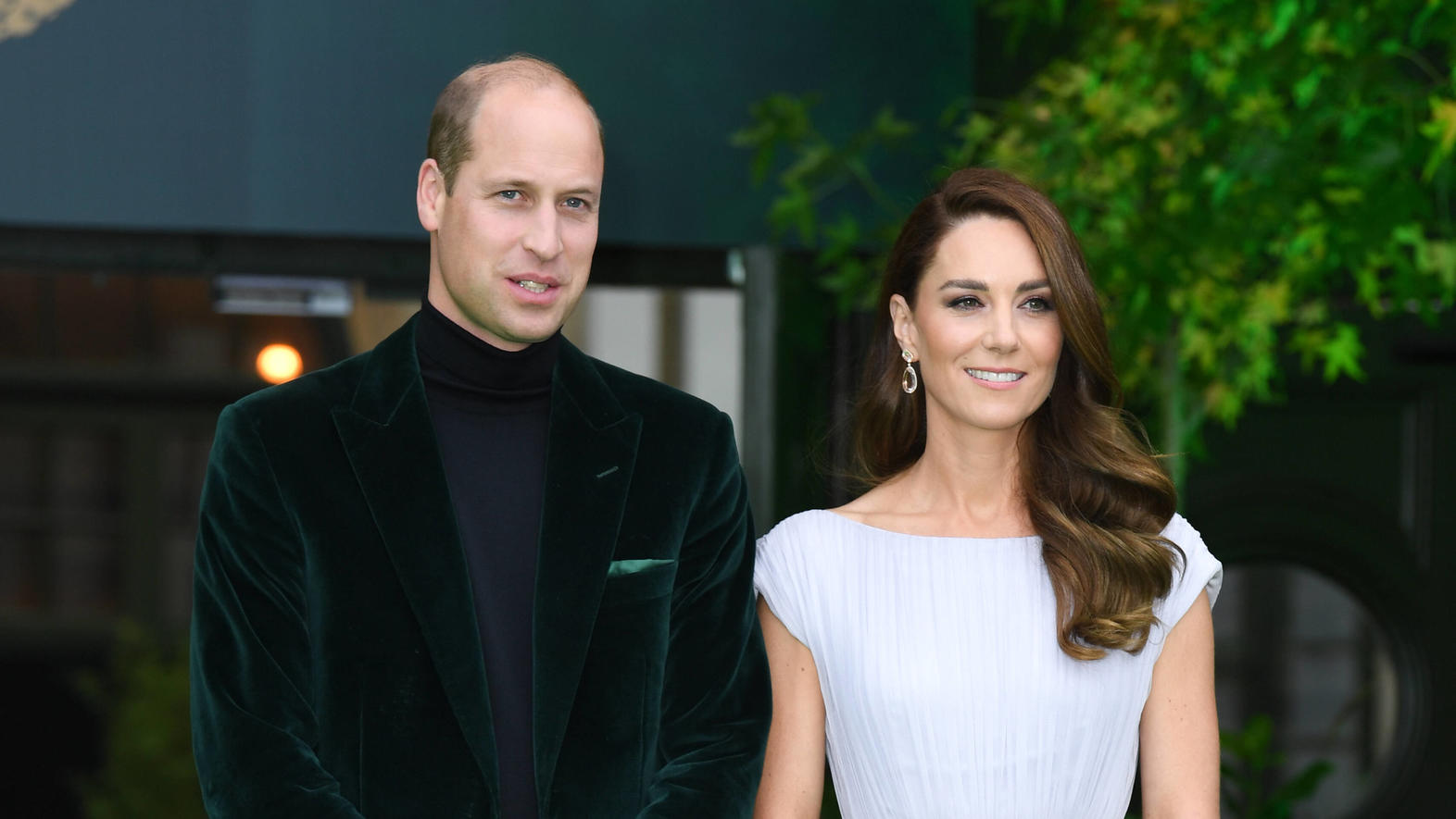 Prinz William & Herzogin Kate: Seltene Kuschel-Aufnahmen des royalen Paares The Earthshot Prize Awards Ceremony - London The Duke and Duchess of Cambridge arriving at The Earthshot Prize Awards Ceremony, Alexandra Palace. Credit: Doug Peters/EMPICS PUBLICATIONxINxGERxSUIxAUTxONLY Copyright: xDougxPetersx 63126540