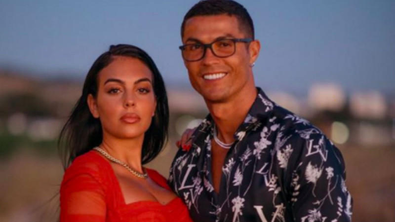 Cristiano Ronaldo: Er wird Papa von Zwillingen! Cristiano Ronaldo: Er wird Papa von Zwillingen!
