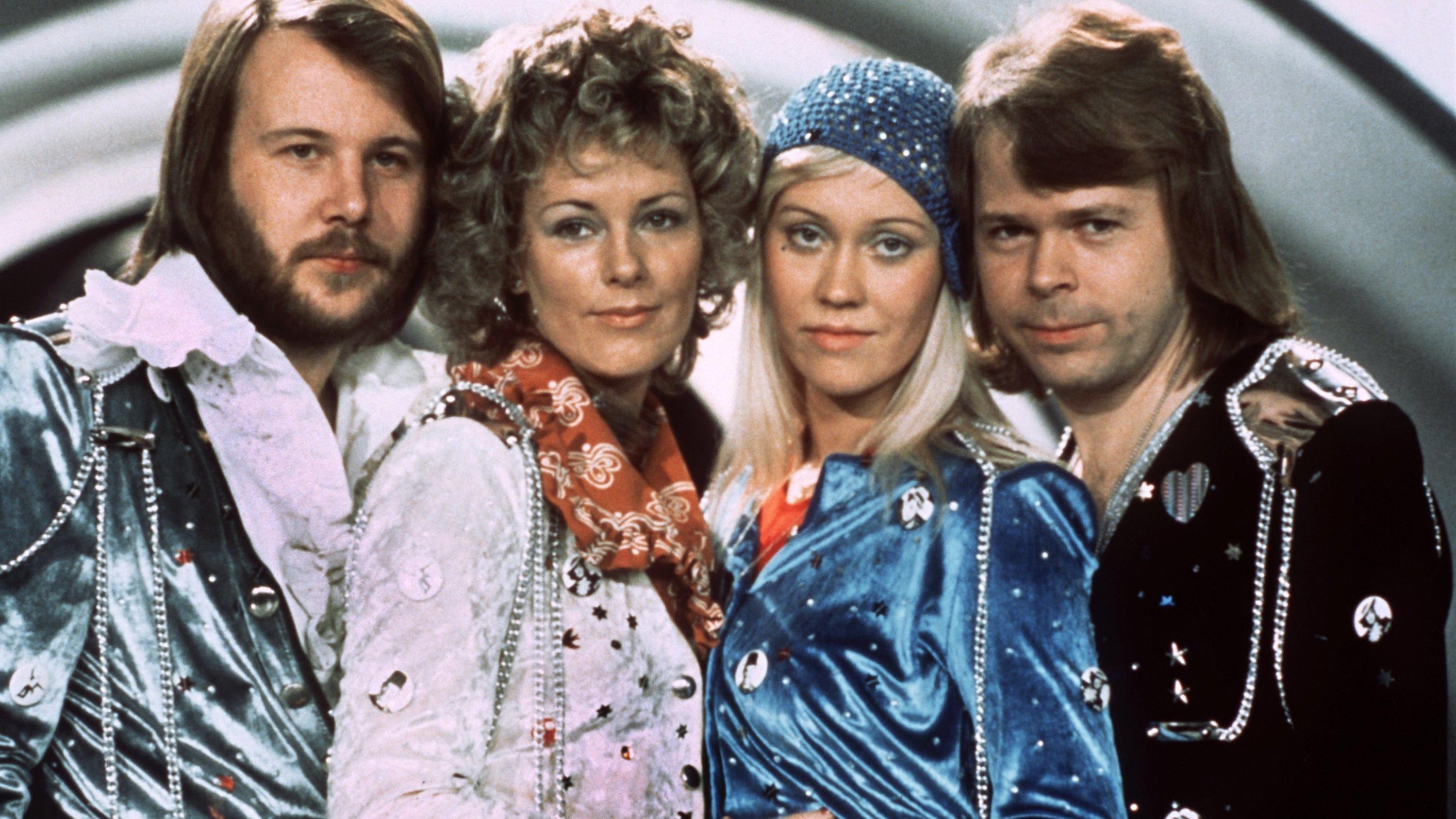 Abba sind mit erstem Studioalbum seit 40 Jahren zurück ARCHIV - 06.04.1974, Großbritannien, Brighton: Die Mitglieder der schwedischen Popgruppe Abba, Benny Andersson (l-r), Annafrid Lyngstad, Agnetha Fältskog und Björn Ulvaeus, beim Grand Prix d'Eurovision de la Chanson. Abba veröffentlicht am 05.11.2021