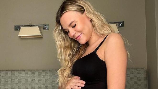 Dagi Bee gibt Kilo-Update: So groß ist ihr Babybauch in der 36. Schwangerschaftswoche Dagi Bee ist bereits in der 33. Schwangerschaftswoche.
