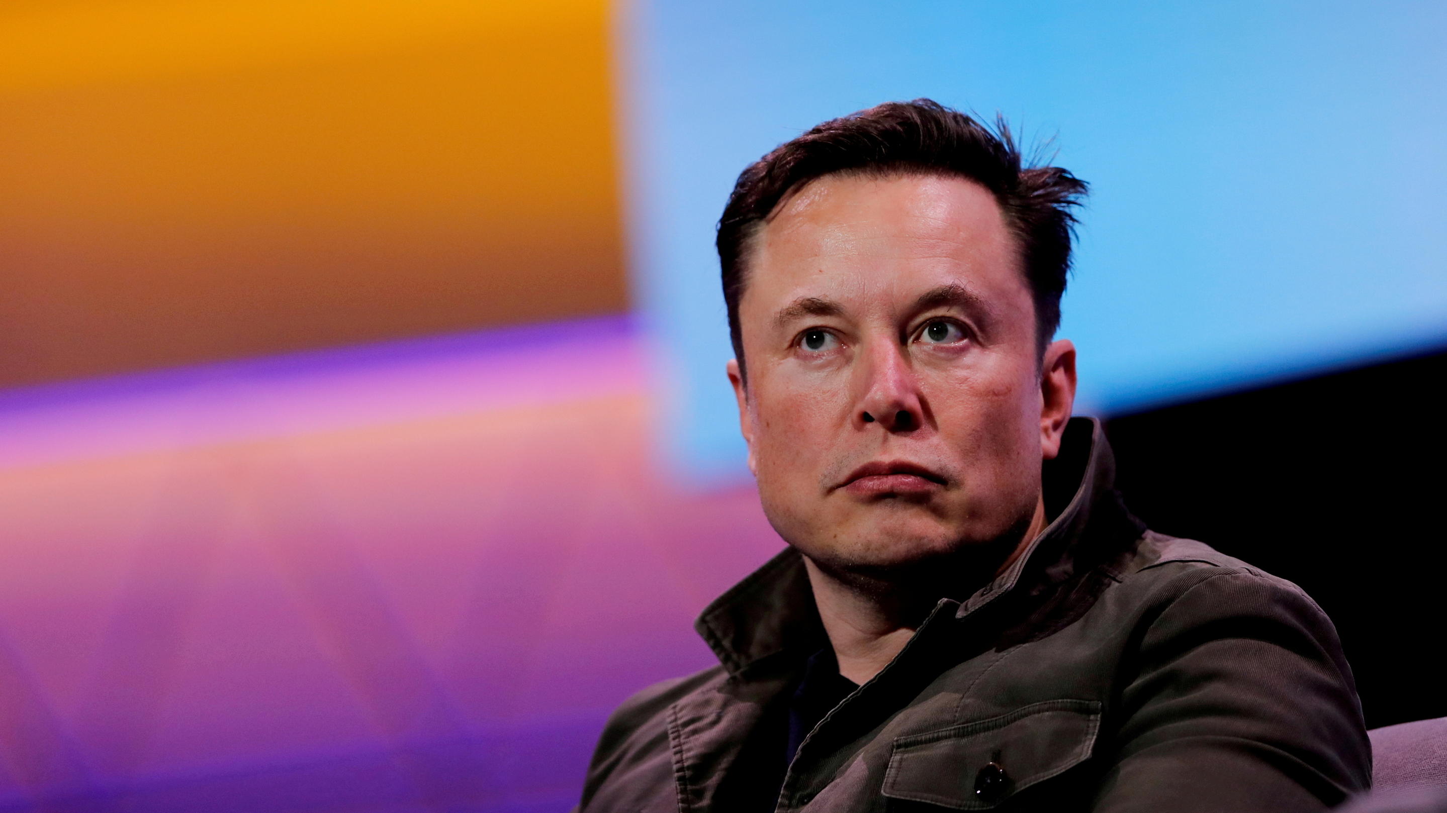 Elon Musk verlor seinen Sohn an plötzlichem Kindstod FILE PHOTO: SpaceX owner and Tesla CEO Elon Musk speaks during a conversation with legendary game designer Todd Howard (not pictured) at the E3 gaming convention in Los Angeles, California, U.S., June 13, 2019. REUTERS/Mike Blake/File Photo
