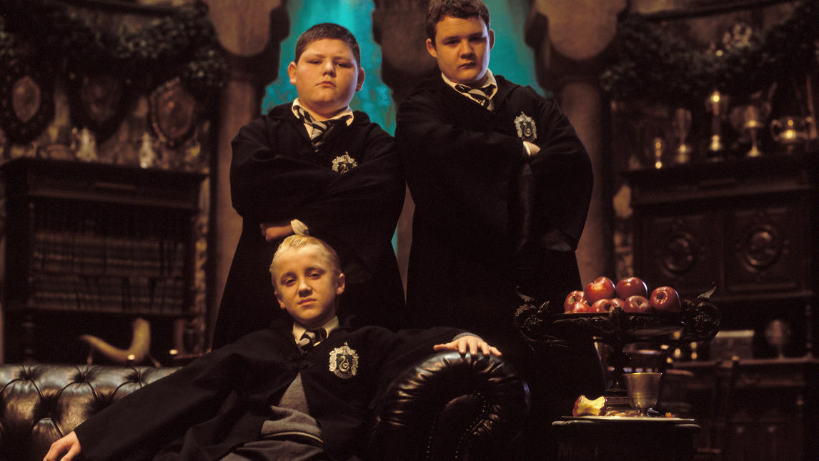 Knast, Drogen, Gewalt: „Harry Potter“-Star James Waylett stürzte gewaltig ab Draco Malfoy (Tom Felton), Crabbe (Jamie Waylett), Goyle (Joshua Herdman) als Harry Potters Feinde in "Die Kammer des Schreckens"