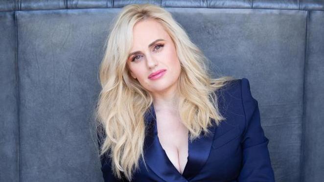 Im Urlaub wieder zugenommen: Rebel Wilson teilt wichtige Botschaft Rebel Wilson