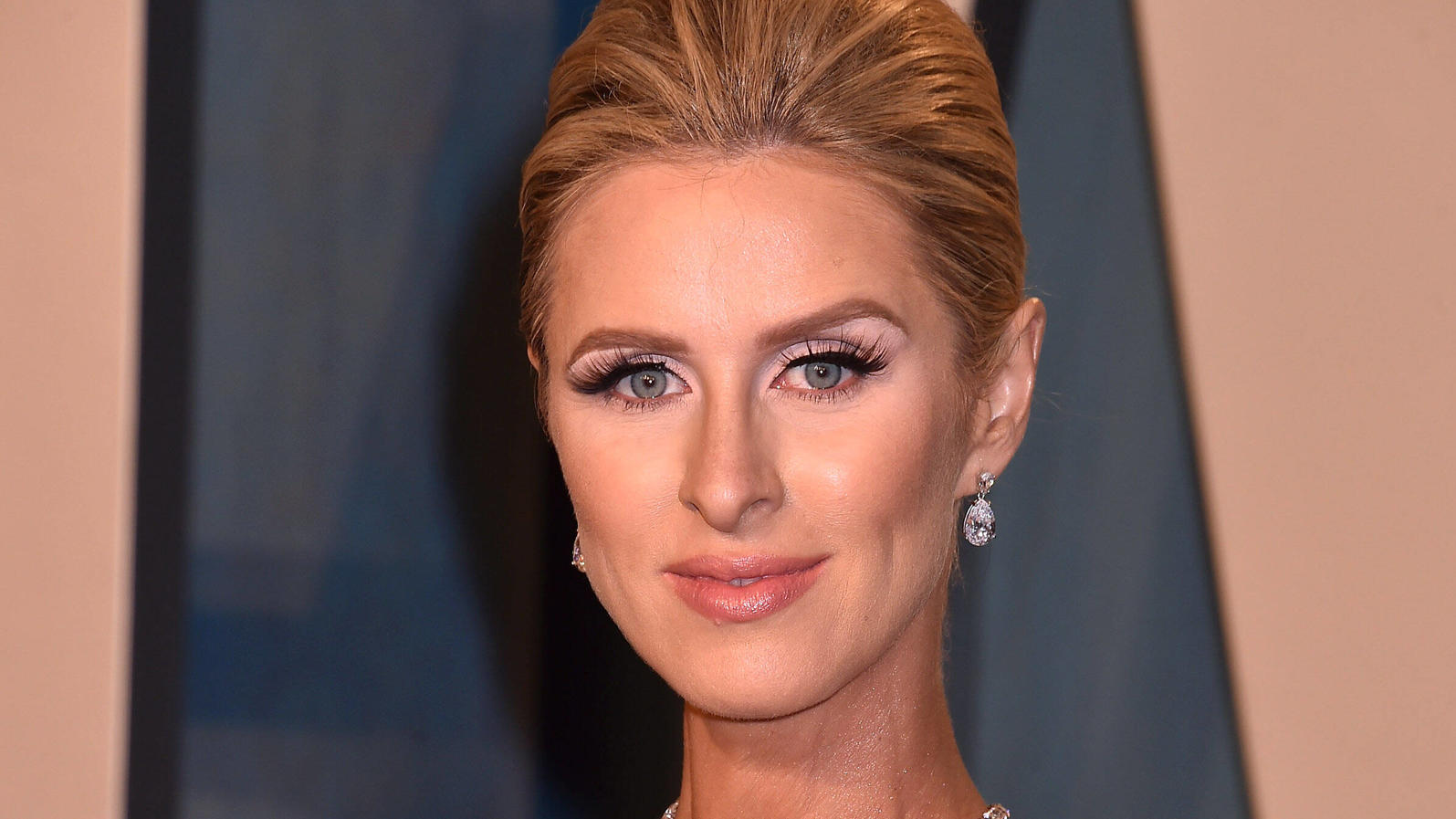 Schwangere Nicky Hilton: Ihre Eltern verraten das Baby-Geschlecht BEVERLY HILLS, CA - MARCH 27: Nicky Hilton Rothschild at the 2022 Vanity Fair Oscar Party at the Wallis Annenberg Center for the Performing Arts on March 27, 2022. PUBLICATIONxNOTxINxUSA Copyright: xJeffreyxMayerx