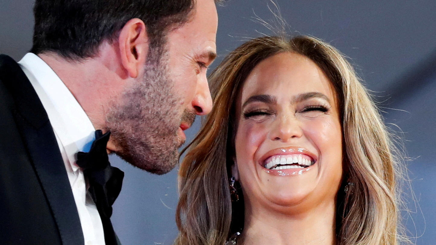 Jennifer Lopez & Ben Affleck haben heimlich geheiratet FILE PHOTO: The 78th Venice Film Festival - Premiere screening of the film The Last Duel - Out of competition - Venice, Italy, September 10, 2021. Jennifer Lopez and Ben Affleck. REUTERS/Yara Nardi TPX IMAGES OF THE DAY/File Photo