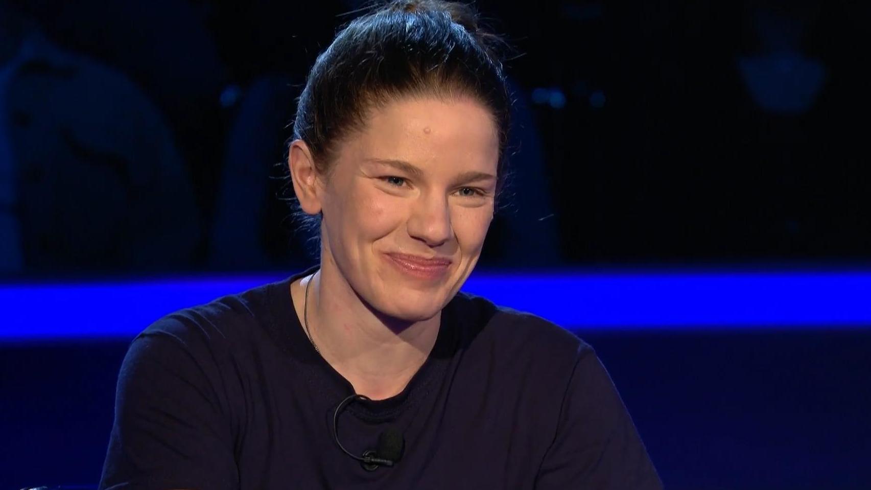 16 °C im Schlafzimmer? Für WWM-Moderator Günther Jauch absolut keine Option "Das ist ein Elend, das können Sie sich gar nicht vorstellen!" "Wer wird Millionär?"-Überhangkandidatin Johanna Jaspersen aus Berlin über das Problem unterschiedlichen Temperaturempfindens ins einer Partnerschaft