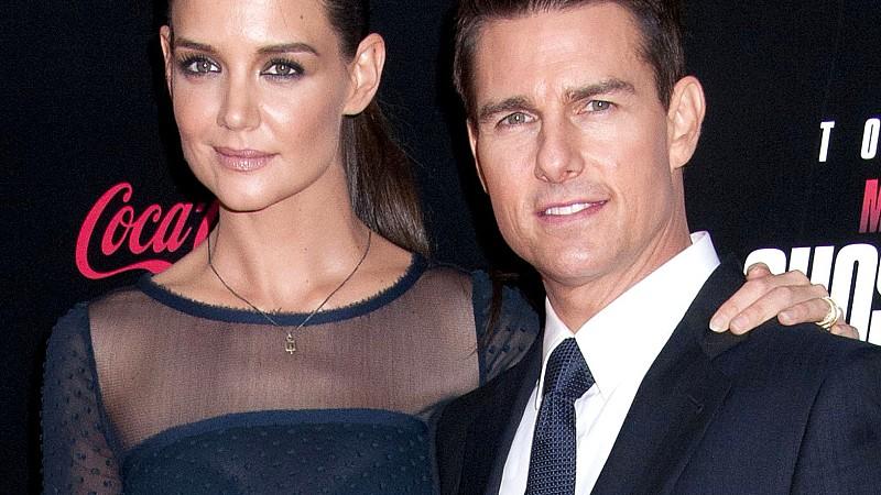 Tom Cruise und Katie Holmes lassen sich scheiden Tom Cruise und Katie Holmes lassen sich scheiden