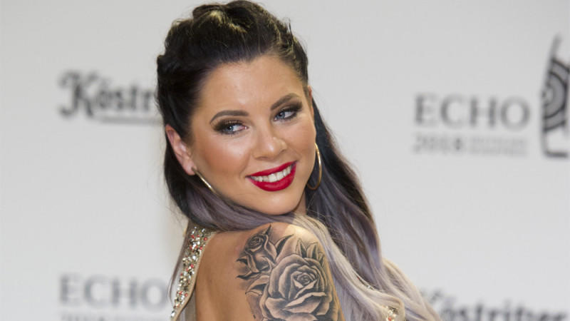 Jenny Frankhauser zeigt stolz ihren After-Baby-Body - und liebt sich "mehr denn je" Jenny Frankhauser