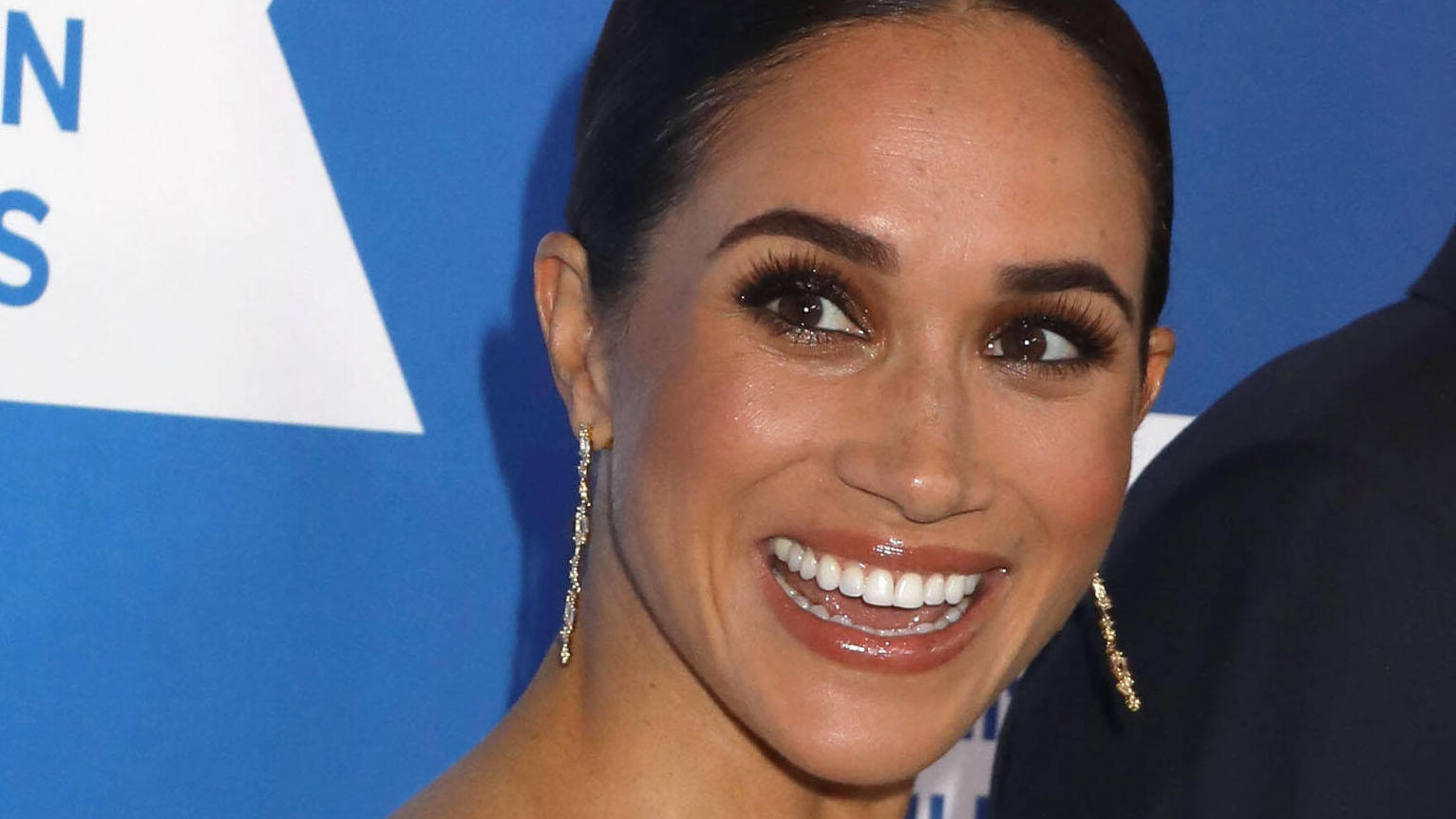 Privat wie nie: Herzogin Meghan zeigt die ungeschminkte Wahrheit Sonst kennen wir Herzogin Meghan nur gestylt und total glamourös.