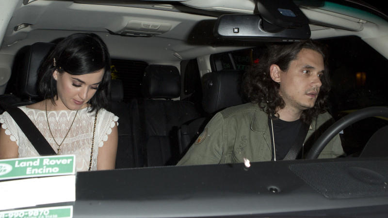 Katy Perry turtelt mit John Mayer Neue Liebe? Was läuft da zwischen John Mayer und Katy Perry?