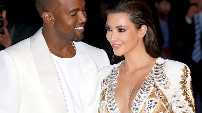 Kim Kardashian & Kanye West: Ihr Baby heißt North West Kim Kardashian & Kanye West: Ihr Baby heißt North West