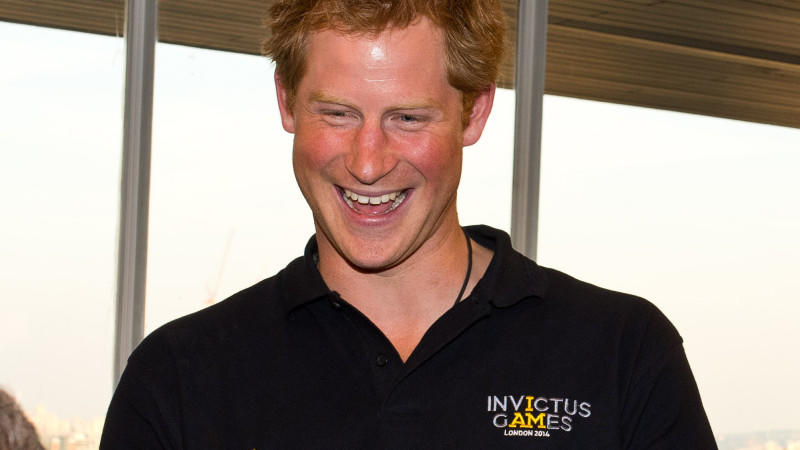 Prinz Harry freut sich über die Baby-News von William und Catherine So sehr freut sich Prinz Harry über die Babynews von William und Catherine