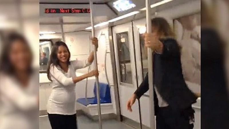 Schwangere Zoe Saldana postet Poledance-Video: Tanzeinlage im fünften Monat Zoe Zalanda: Poledance trotz Schwangerschaft
