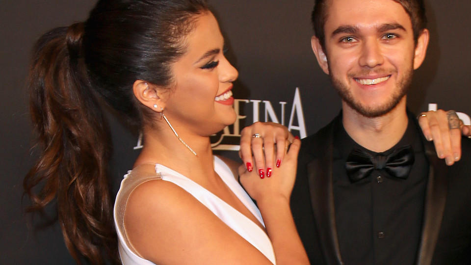 Hei E Einblicke Selena Gomez Zeigt Sich Dem Deutschen Dj Zedd Ganz Privat