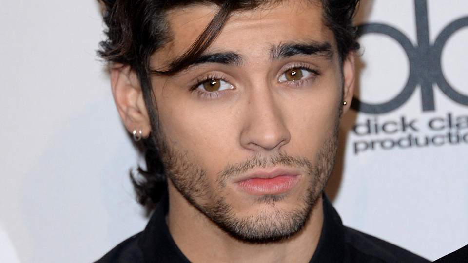Zayn Malik bricht 'One Direction'-Tour in Asien ab: Sind Drogen und Fremdgehgerüchte schuld? Zayn Malik bricht 'One Direction'-Tour in Asien ab: Sind Drogen und Fremdgehgerüchte schuld?