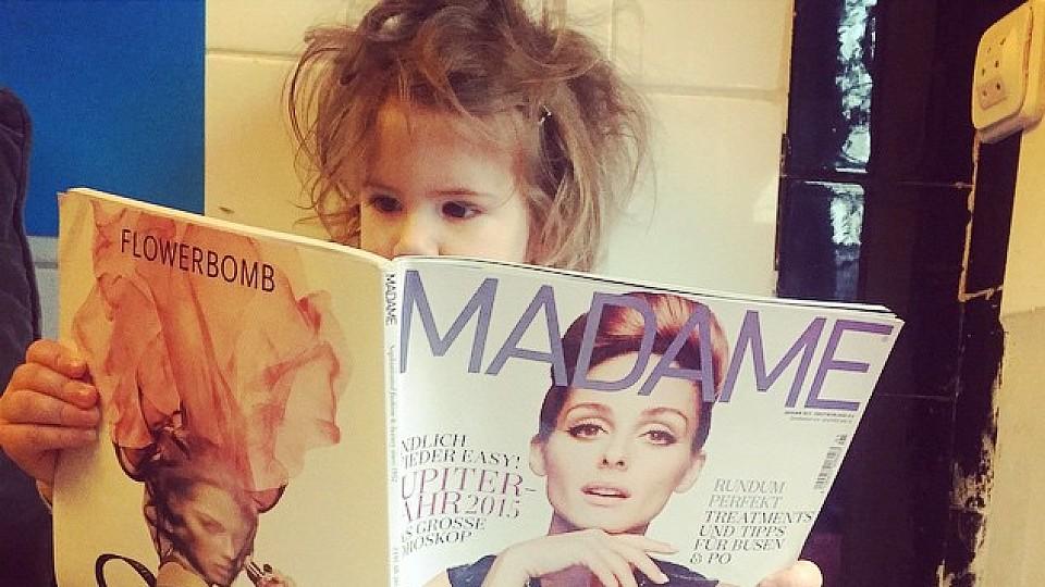 Shermine Shahrivar gibt Schmink-Tipps: In drei Minuten zum perfekten Look Shermine Shahrivars Tochter Aurelia Daliah ist stolz auf ihre schöne Mama.