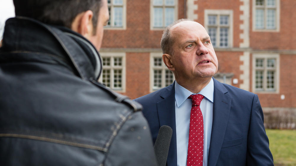Uwe Ochsenknecht: "Uli Hoeneß ist gut weggekommen" Uwe Ochsenknecht: "Uli Hoeneß ist gut weggekommen"