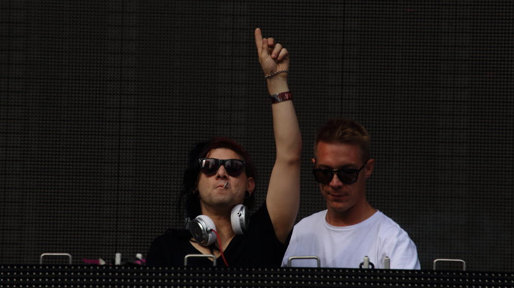 Messerstecherei bei Konzert von Skrillex und Diplo Messerstecherei bei Konzert von Skrillex und Diplo