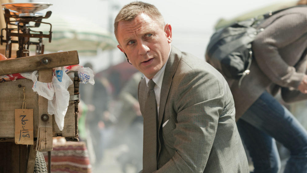 diese james bond filme spielten am meisten geld ein