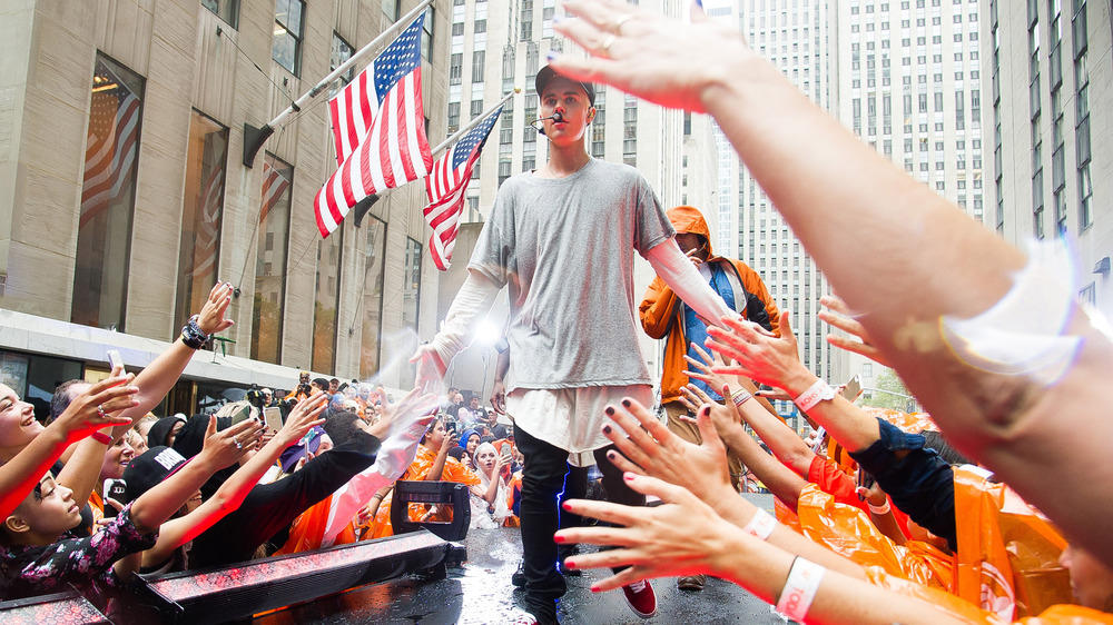Justin Bieber bläst zum Angriff auf One Direction Justin Bieber bläst zum Angriff auf One Direction