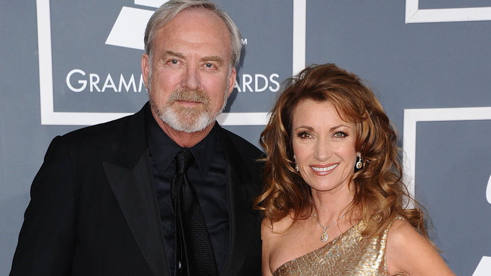 Jane Seymour und James Keach sind offiziell geschieden Jane Seymour und James Keach sind offiziell geschieden