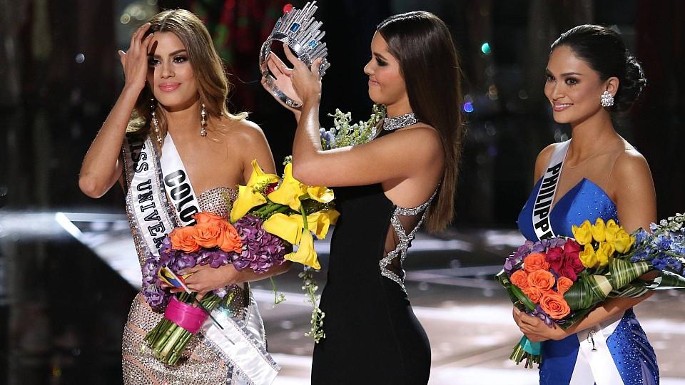 Patzer bei der Wahl der Miss Universe: Moderator Steve Harvey verkündet falsche Siegerin Peinlicher Patzer bei der Miss-Universe-Wahl: Moderator nennt falsche Siegerin