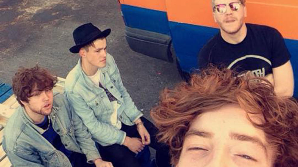 'Viola Beach': Indie-Band-Mitglieder kommen bei tragischem Autounfall ums Leben Viola Beach: Indie-Band stirbt bei tragischem Unfall