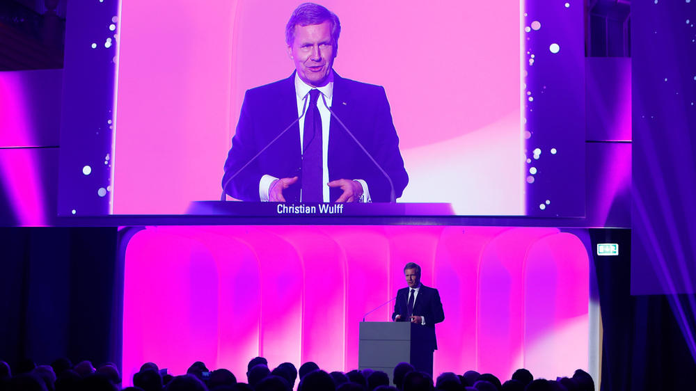 Best Brands 2016: Christian Wulff, heiße Flitzer und sexy Ladys Best Brands 2016: Christian Wulff, heiße Flitzer und sexy Ladys