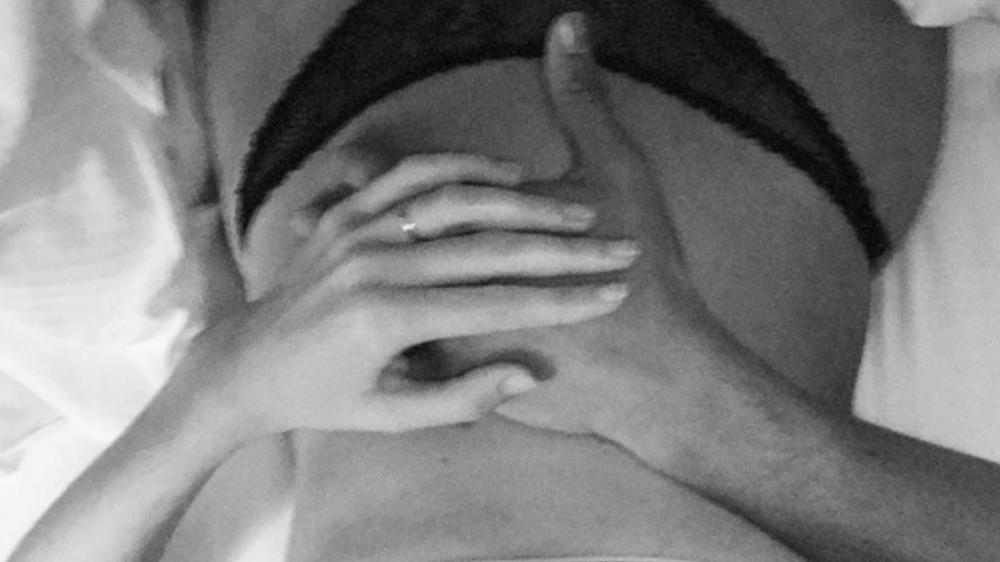 Candice Swanepoel und Herman Nicoli bestätigen Schwangerschaft Tweet des Tages