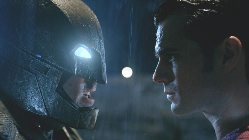 'Batman v Superman' mit Ben Affleck und Henry Cavill: Launiger Anfang, lahmes Finale "Batman v Superman": An Batfleck scheitert es nicht