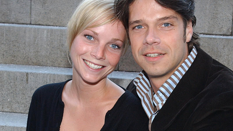 Stephen Dürr: Zwillingsmädchen vier Wochen zu früh! Stephen Dürr: Zwillingsmädchen vier Wochen zu früh!