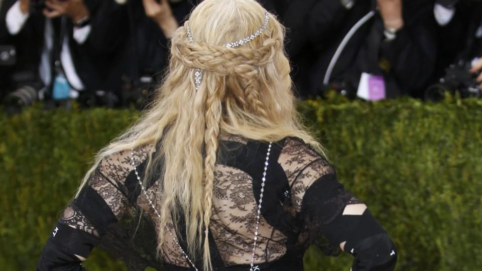 Madonna, Taylor Swift, Lady Gaga & Co.: Das waren die Looks der Met Gala in New York Die Tops und Flops der Met Gala in New York