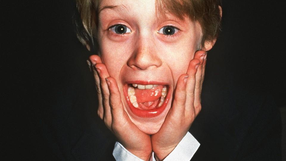 Macaulay Culkin, Reese Witherspoon & Co.: Diese Stars haben sehr jung geheiratet Viele Promis in Hollywood gehen den Bund der Ehe schon in jungen Jahren ein.