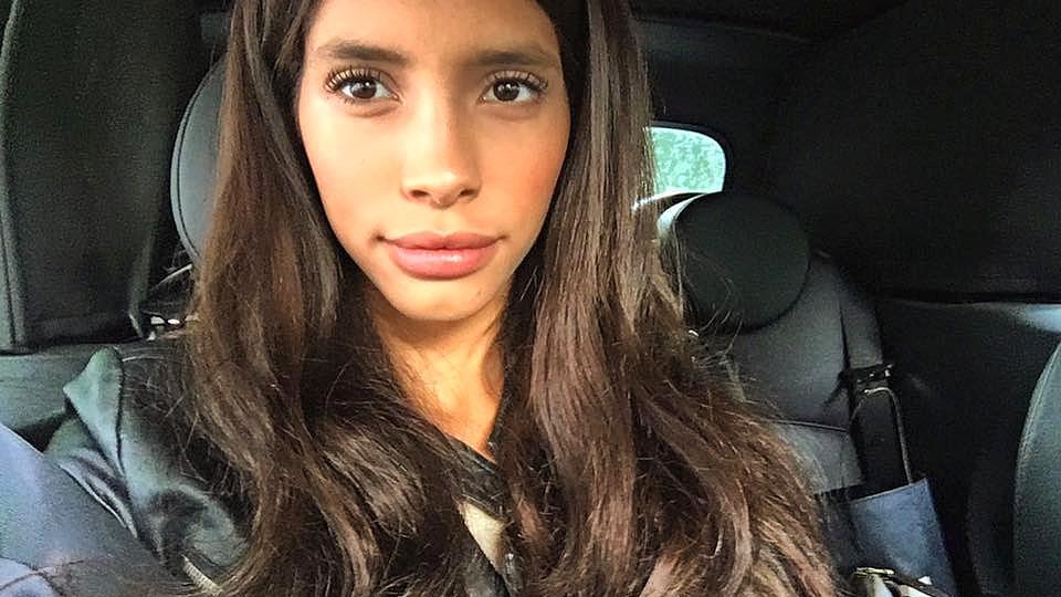 'GNTM'-Kandidatin Lara Helmer hat sich für ihre Teilnahme an Heidi Klums Castingshow unters Messer gelegt 'GNTM'-Lara schockt mit Beauty-OP-Beichte: Für den Sieg legte sie sich unters Messer
