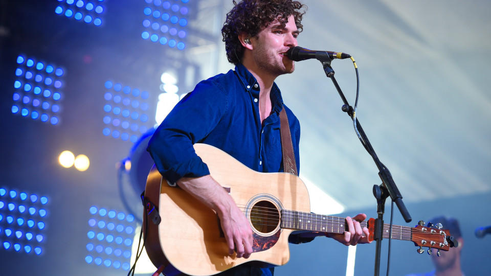 Vance Joy: Indie-Folk Popstar mit traumhafter Stimme Sänger Vance Joy beim Coachella Festival 2015