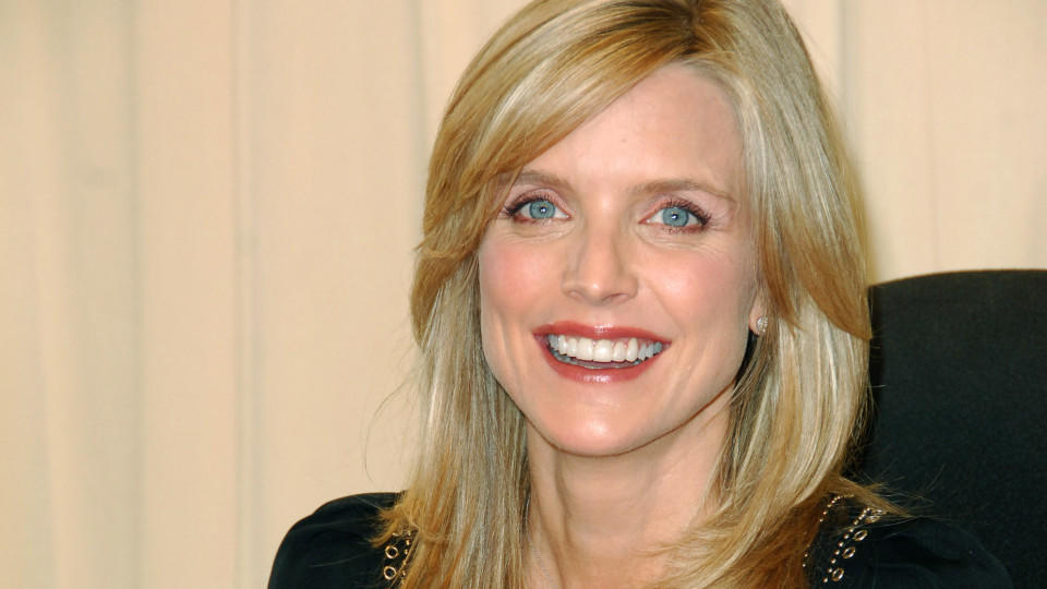 Courtney Thorne-Smith – die Serienschönheit Courtney Thorne-Smith entschied sich für ein Leben als Schauspielerin - und wurde dafür belohnt